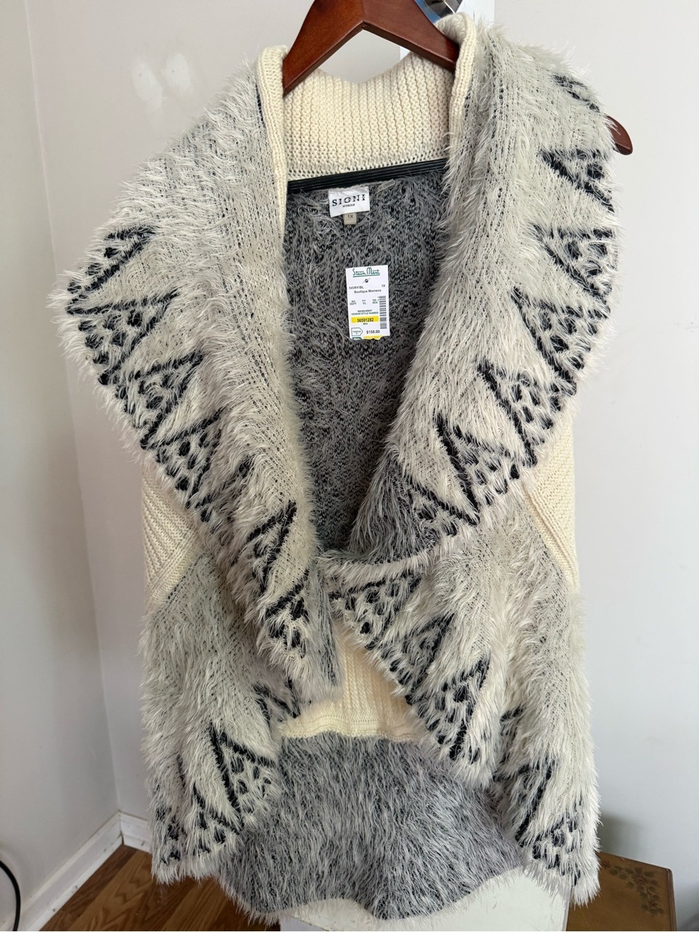 NWT Sioni Faux Fur Vest